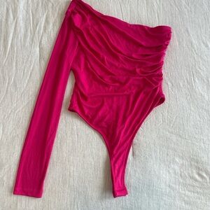 Anthropologie - Maeve beautiful hot pink one shoulder bodysuit. Size M.